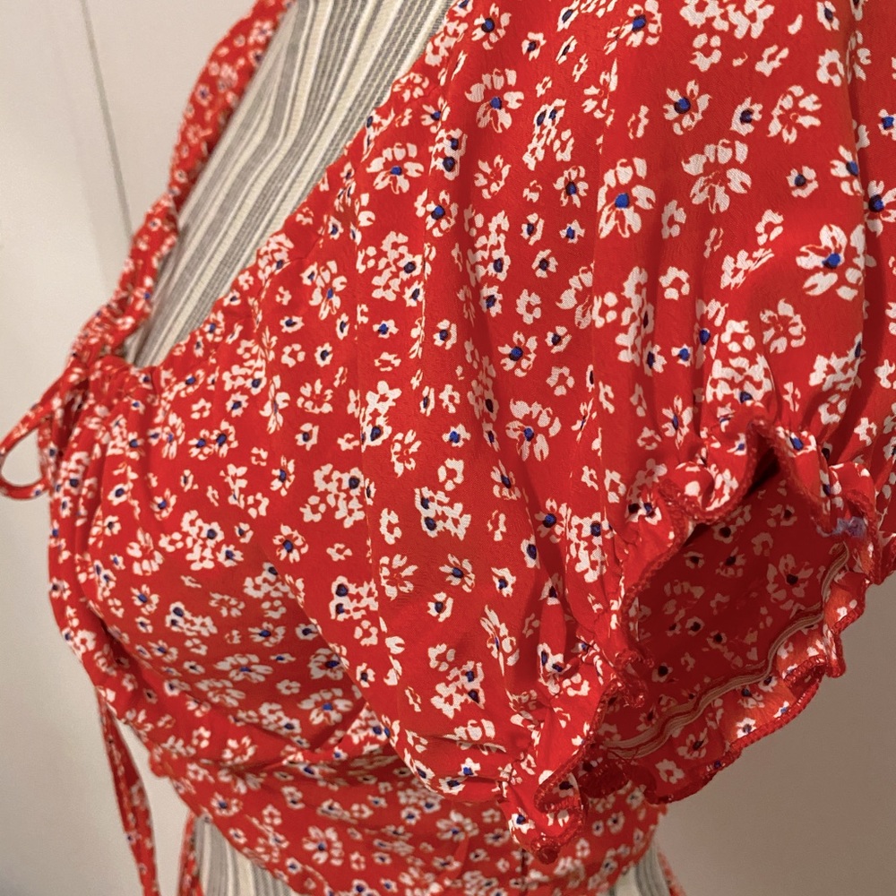 Floral Top - Picture 3 of 6